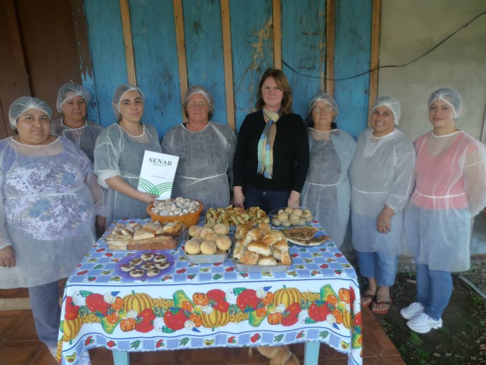 Linha São Carlos e Bairro Cruzeiro beneficiadas com Cursos de Panificados
